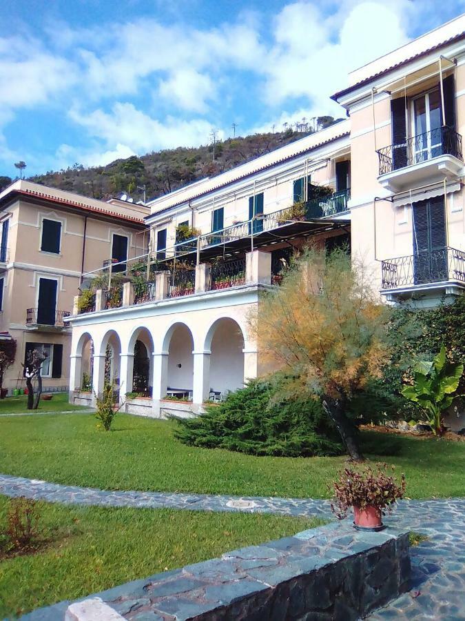 Lorenzo Apartment Levanto Buitenkant foto